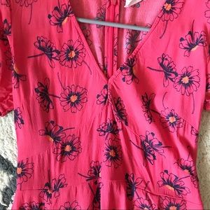 💕 3/$15 Bright pink floral dress